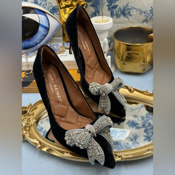 🆕 KURT GEIGER LONDON 🧿 NWOB Belgravia Bow Court Heel, Black Velvet Sz 37 US 7 - Picture 6 of 15